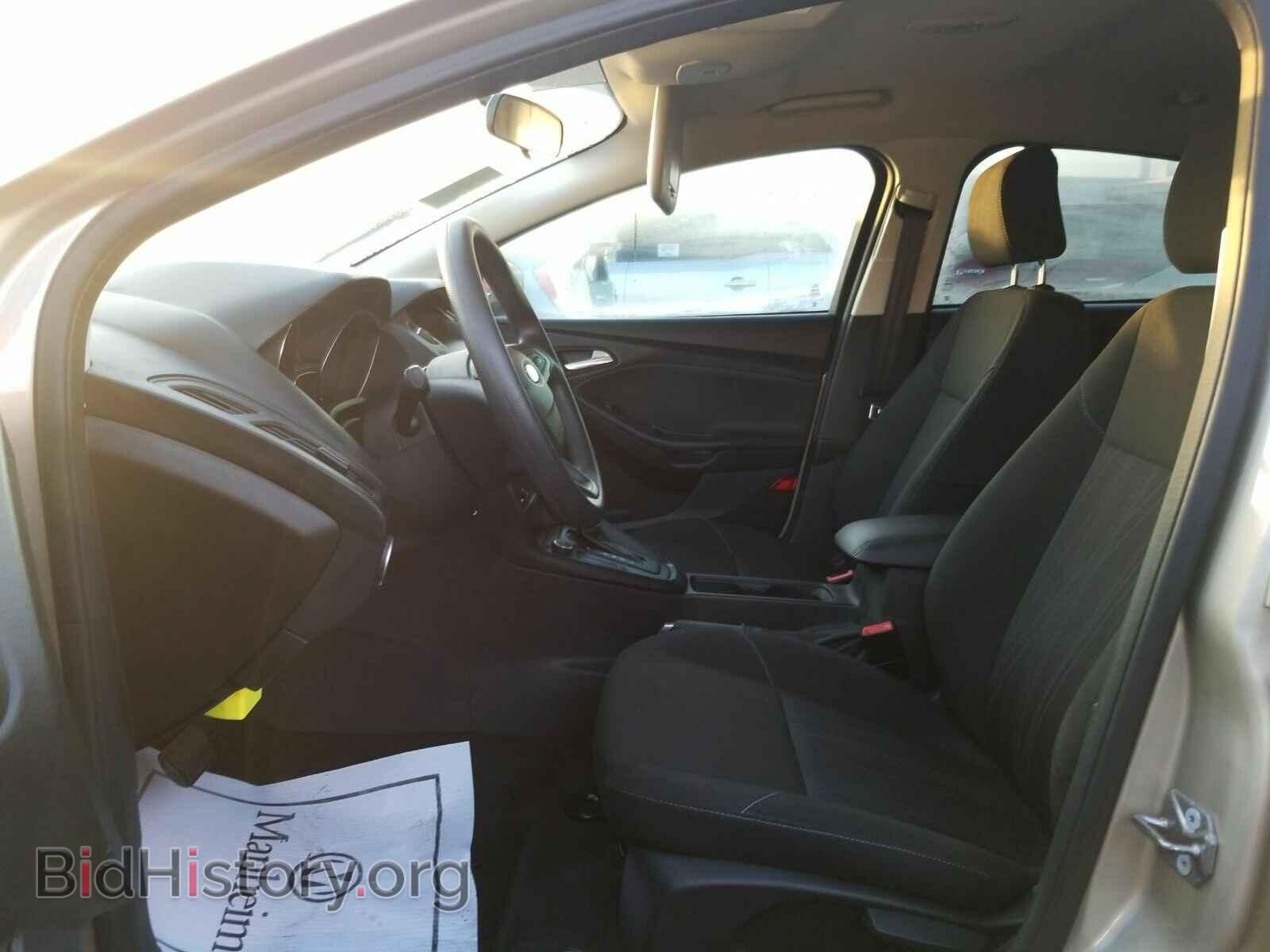 2017 Ford Focus - VIN: 1FADP3F21HL202224 - Фото 3