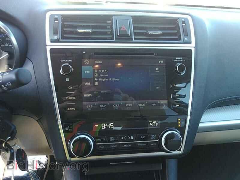 2019 Subaru Outback - VIN: 4S4BSAFC0K3374745 - Фото 4