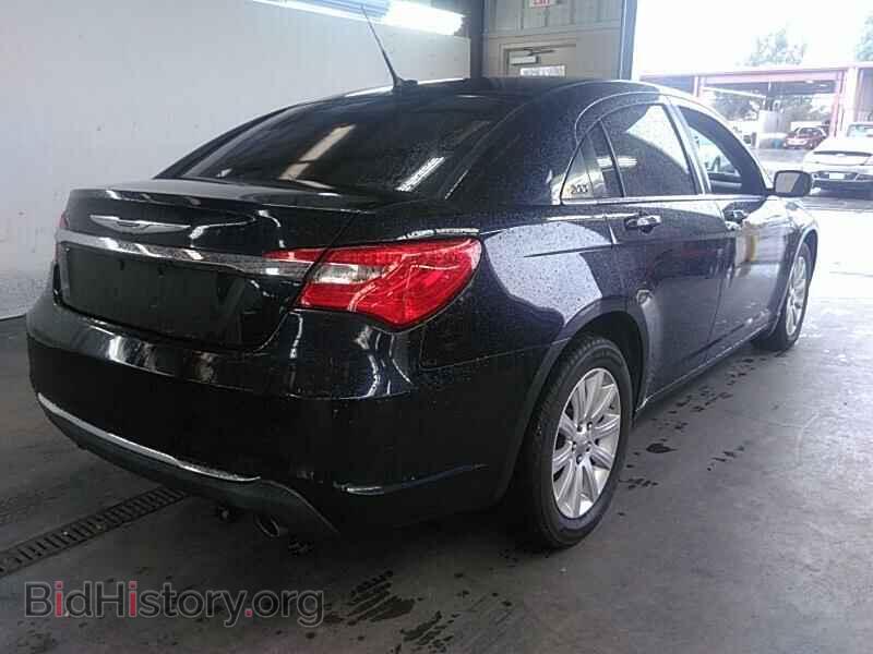 2011 Chrysler 200 - VIN: 1C3BC1FG6BN525729 - Фото 2