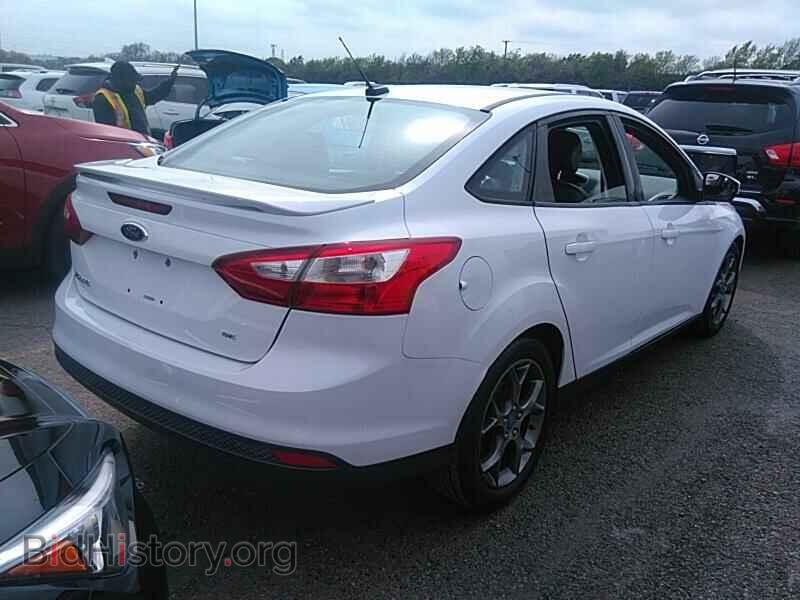 2013 Ford Focus - VIN: 1FADP3F23DL205023 - Фото 2