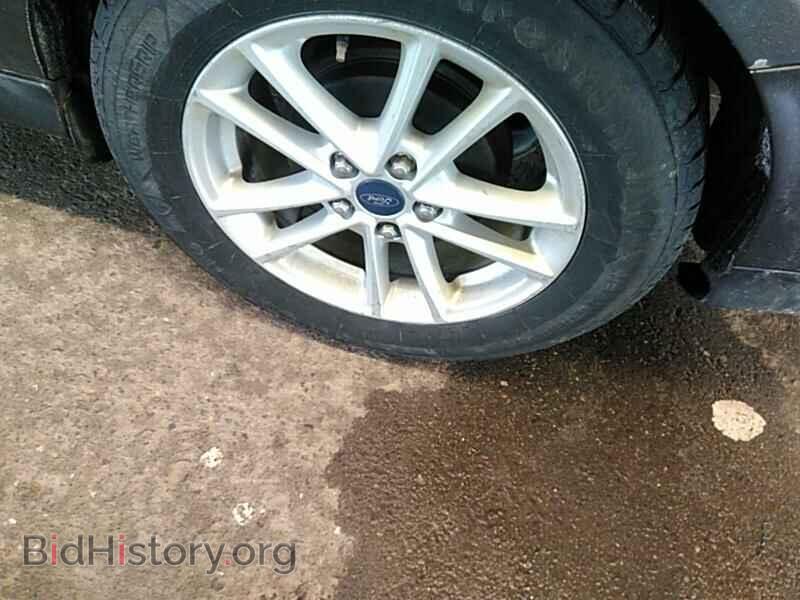 2015 Ford Focus - VIN: 1FADP3F26FL371099 - Photo 19