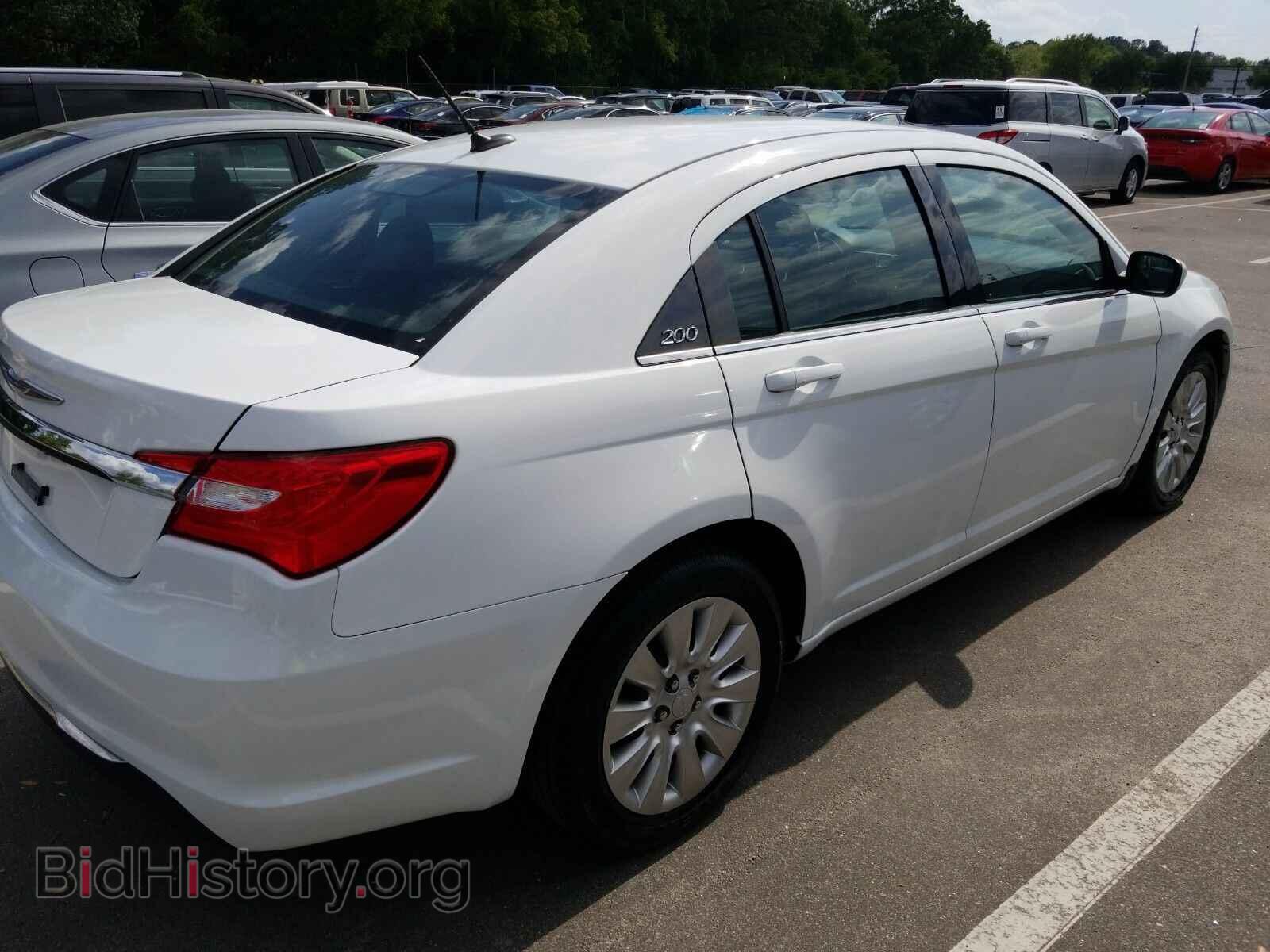 2014 Chrysler 200 - VIN: 1C3CCBAB0EN209799 - Фото 2