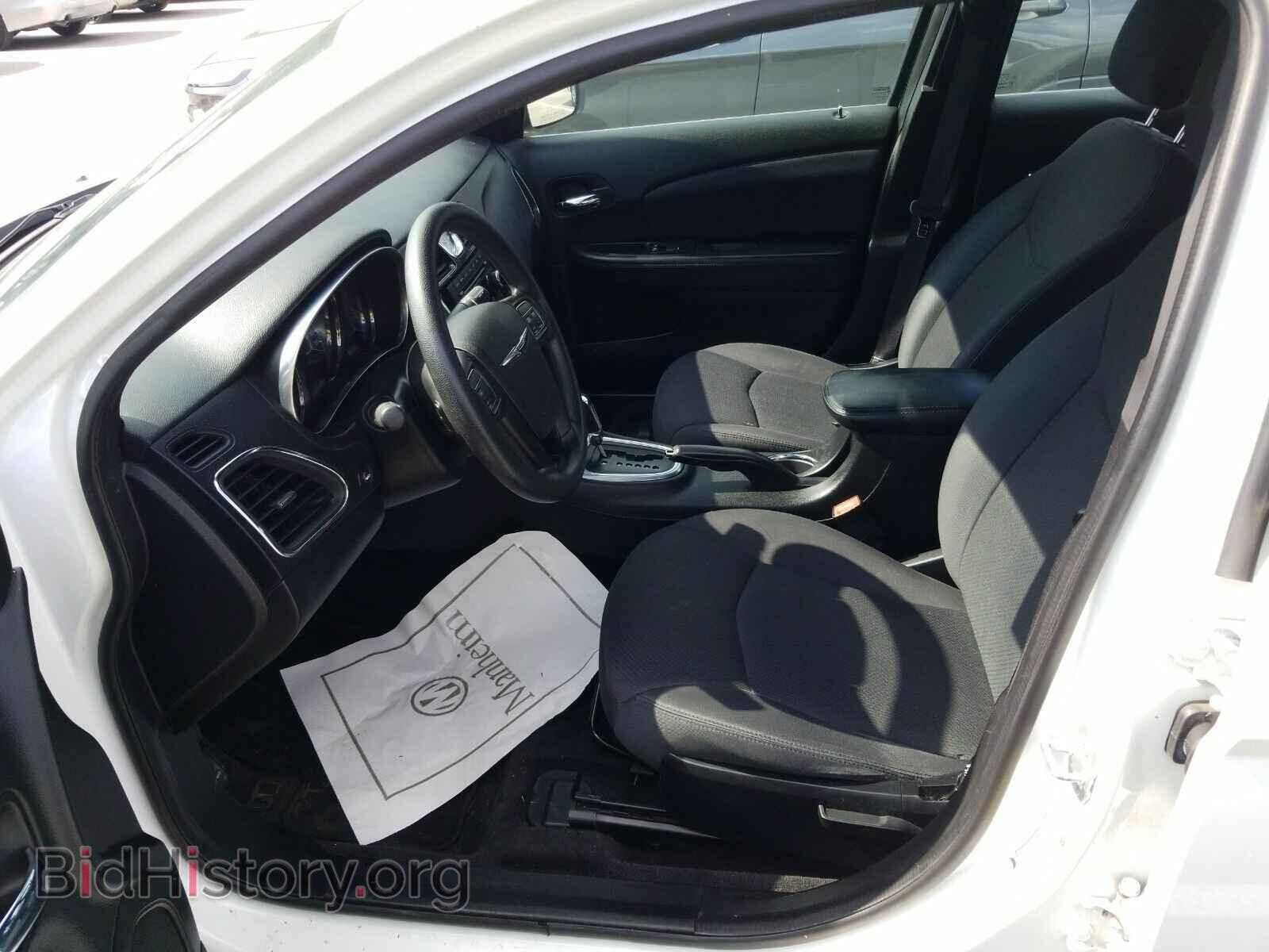2014 Chrysler 200 - VIN: 1C3CCBAB0EN209799 - Фото 3