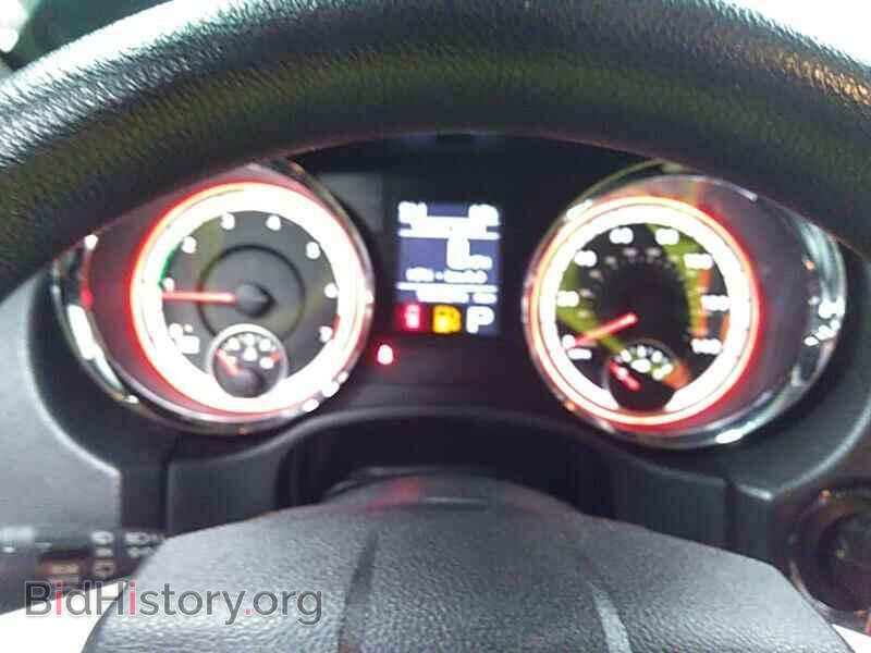 2013 Dodge Durango - VIN: 1C4RDHAG5DC693349 - Photo 5