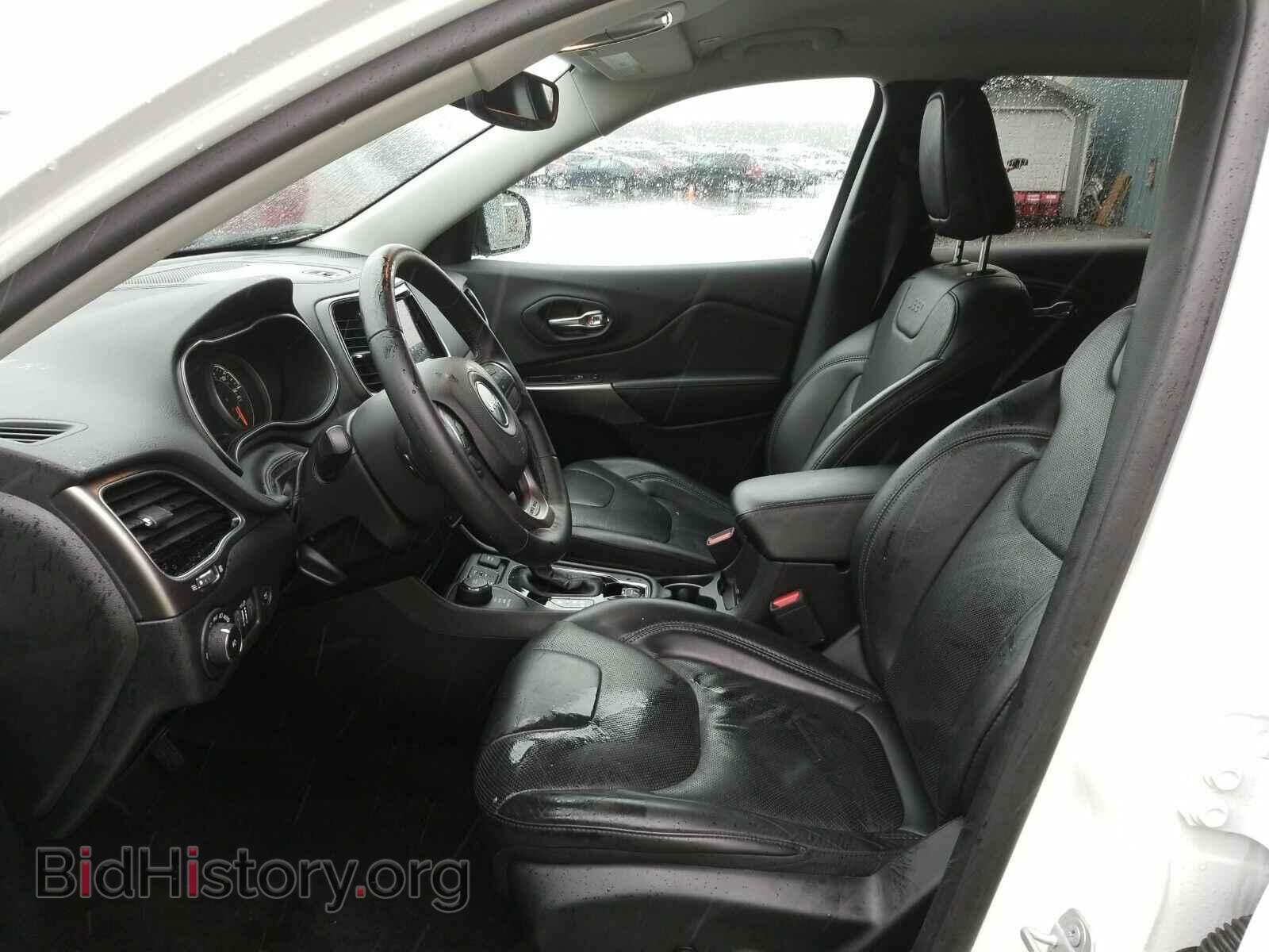 2019 Jeep Cherokee - VIN: 1C4PJMDX8KD165378 - Фото 3