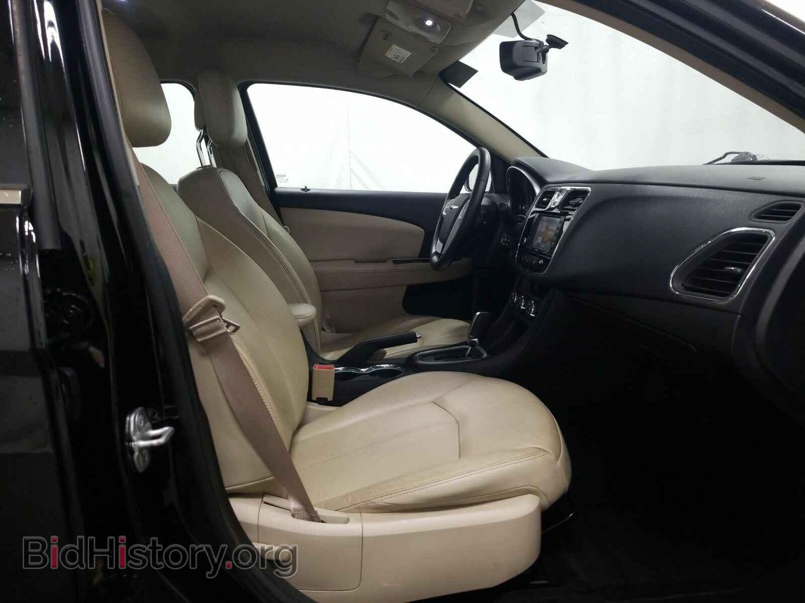 2011 Chrysler 200 - VIN: 1C3BC2FG5BN588648 - Фото 8
