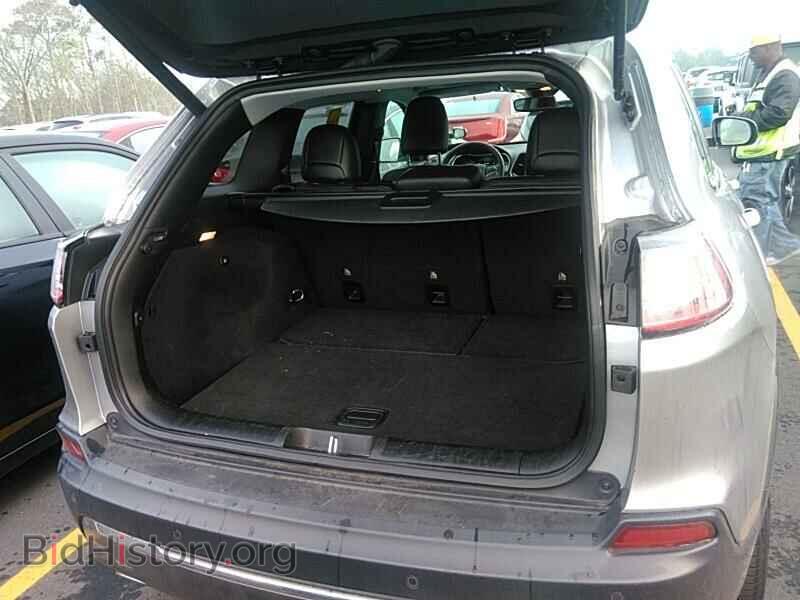 2019 Jeep Cherokee - VIN: 1C4PJMDN1KD165933 - Фото 7