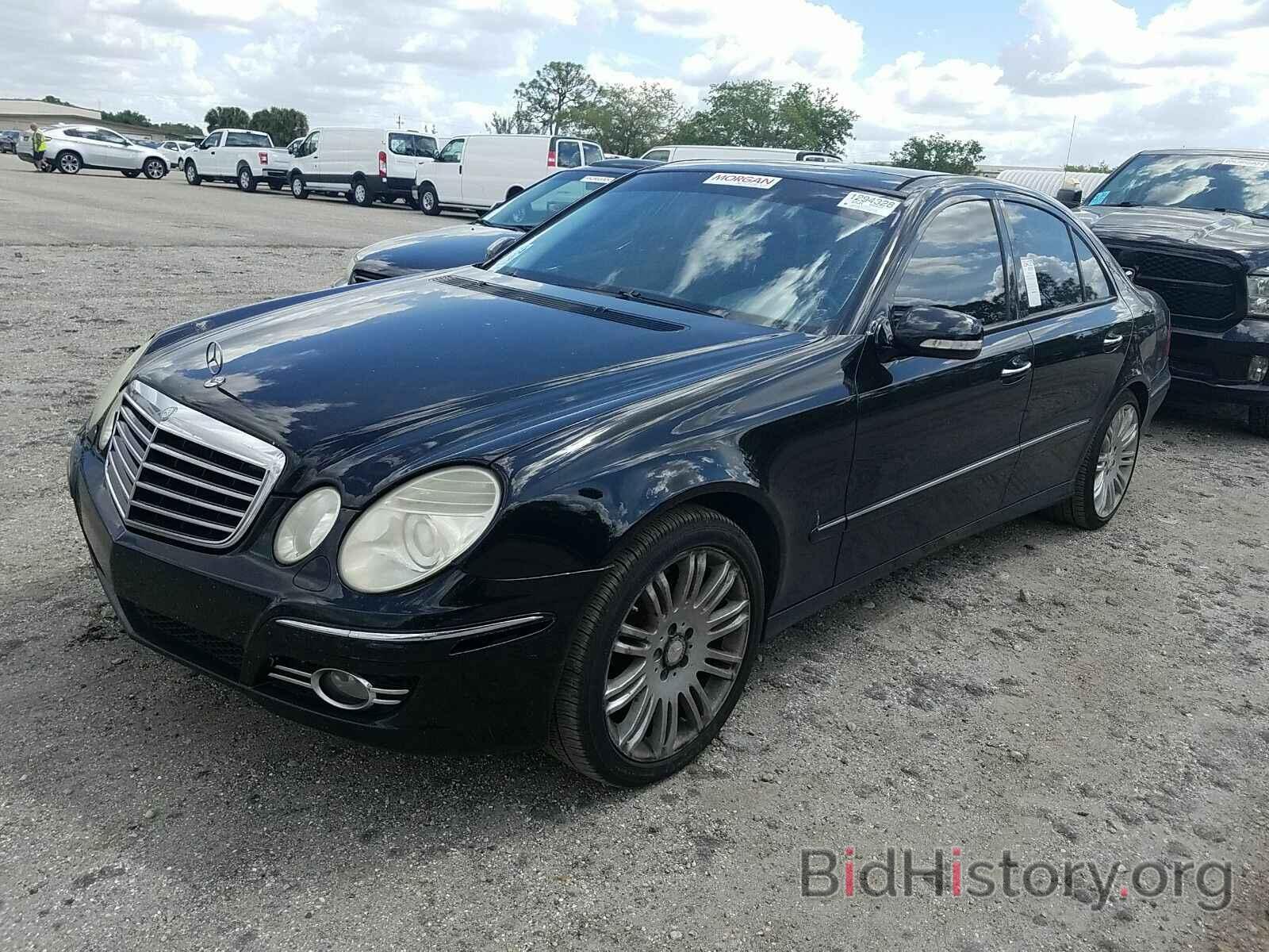 Photo WDBUF56X68B213020 - Mercedes-Benz E-Class 2008