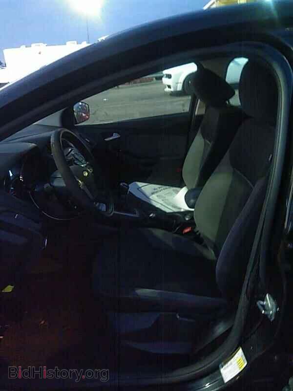 2014 Ford Focus - VIN: 1FADP3F26EL209066 - Фото 3