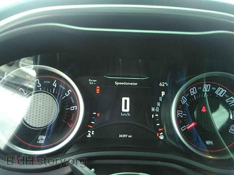 2016 Dodge Challenger - VIN: 2C3CDZAG4GH240180 - Photo 5