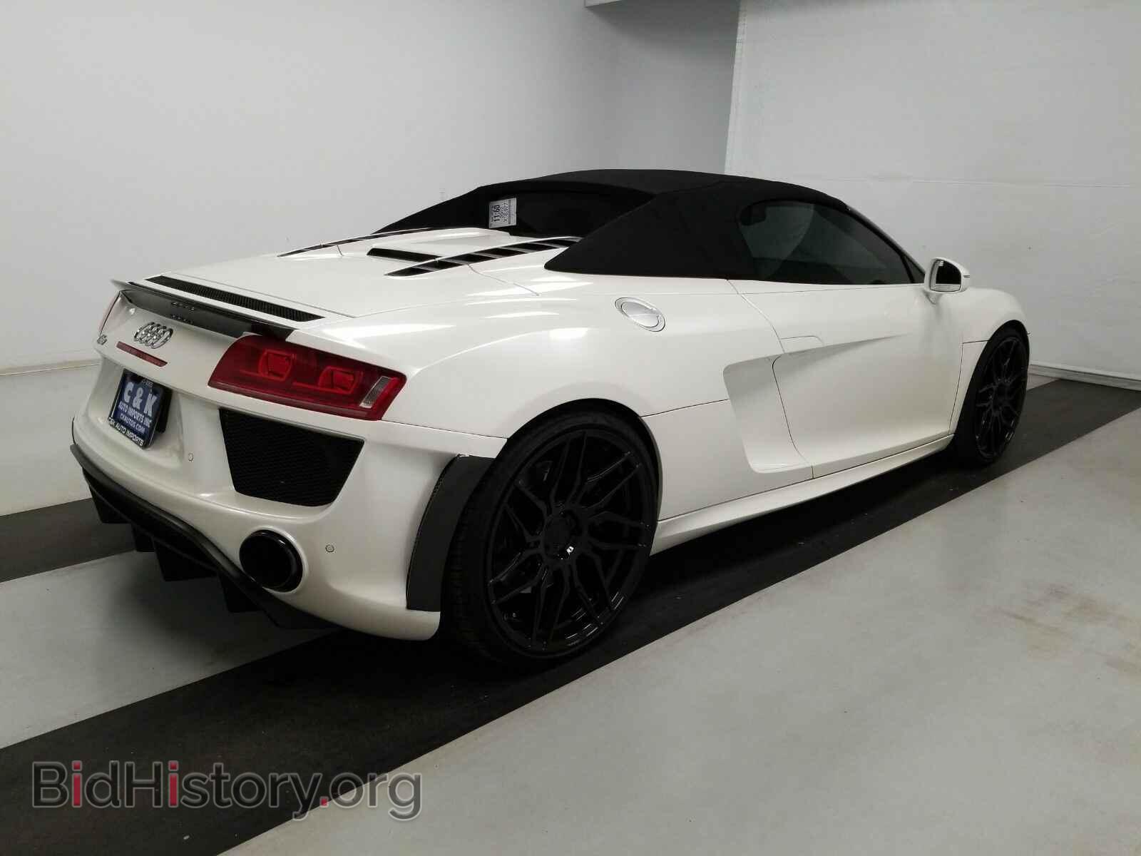 2012 Audi R8 - VIN: WUASUAFG3CN003041 - Фото 4