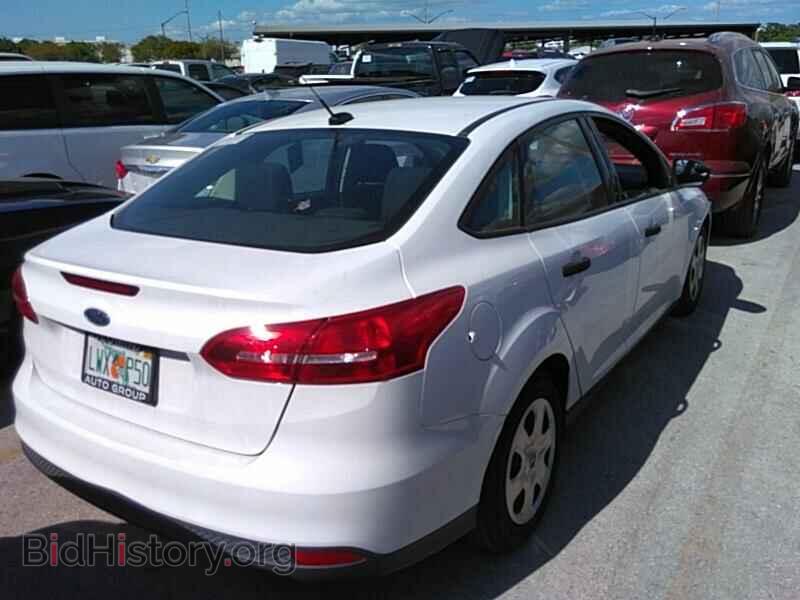 2016 Ford Focus - VIN: 1FADP3E21GL255831 - Фото 2