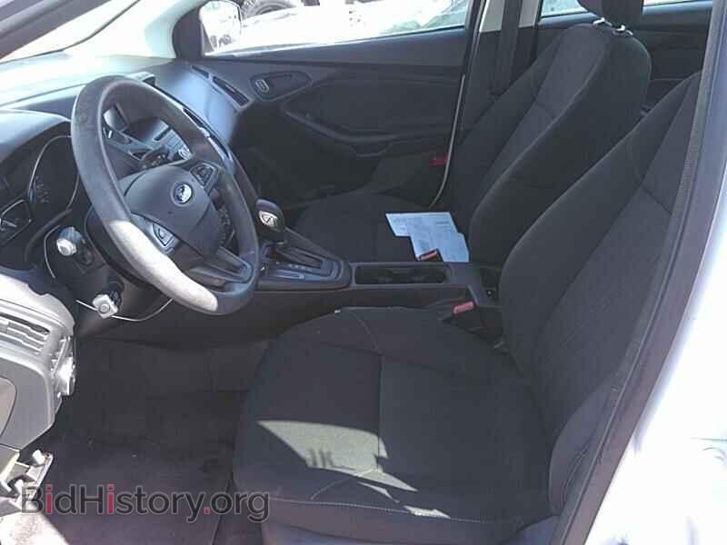 2016 Ford Focus - VIN: 1FADP3E21GL255831 - Фото 3