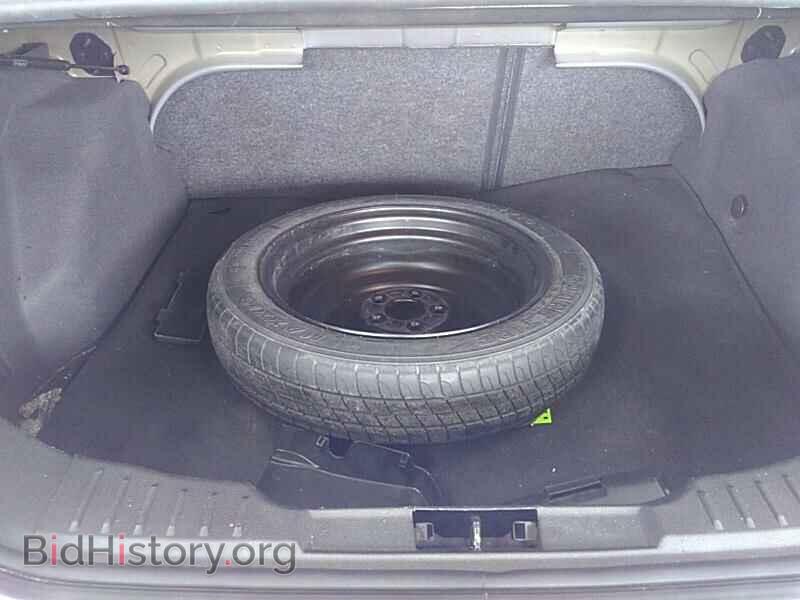 2015 Ford Focus - VIN: 1FADP3E22FL304582 - Photo 7
