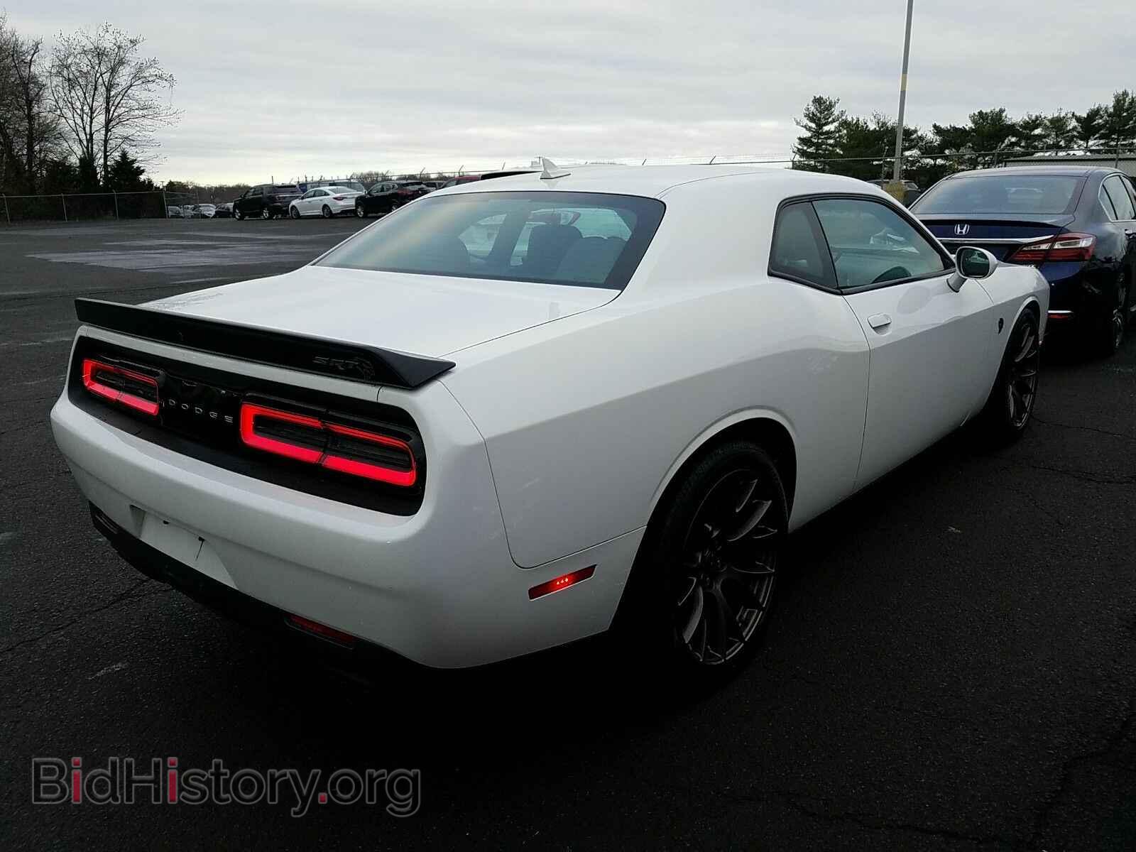 2016 Dodge Challenger - VIN: 2C3CDZC97GH335959 - Photo 2