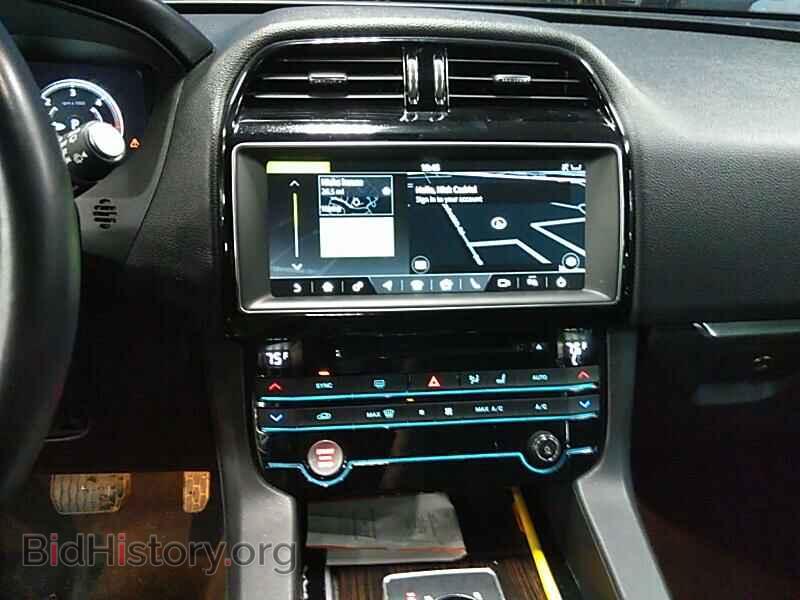 2017 Jaguar F-PACE - VIN: SADCK2BN6HA086162 - Фото 4