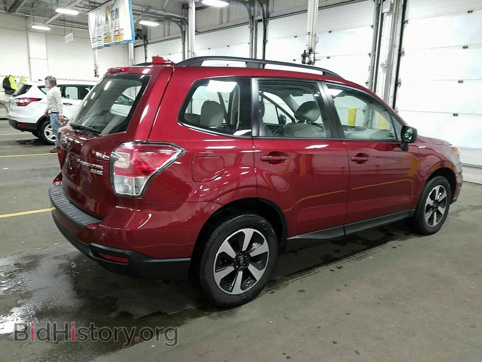 2017 Subaru Forester - VIN: JF2SJABC2HH472007 - Фото 2