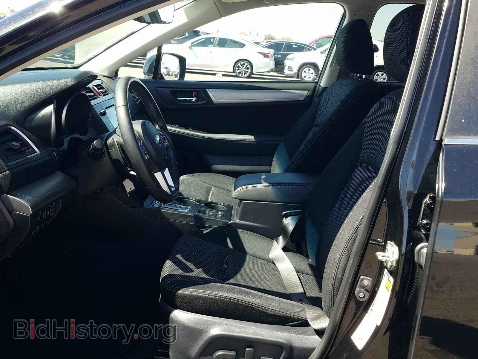 2017 Subaru Outback - VIN: 4S4BSAFC0H3327126 - Фото 3
