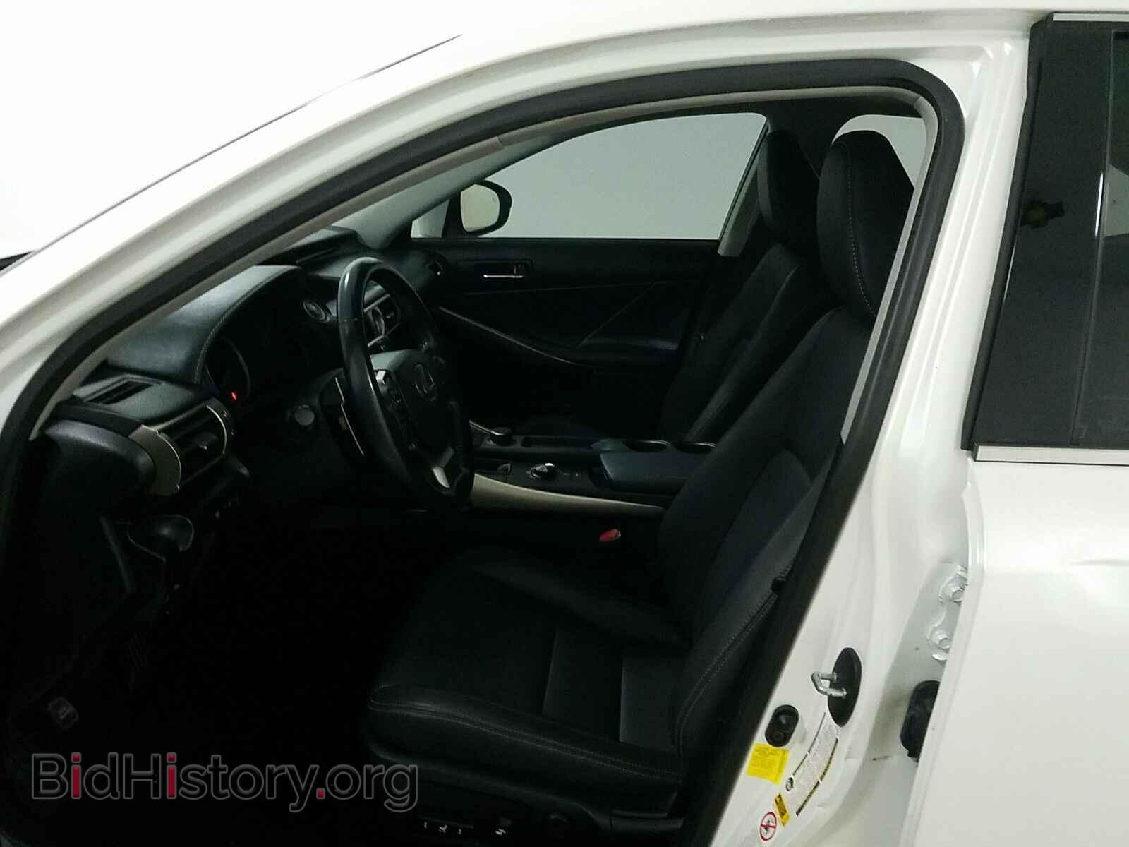 2016 Lexus IS 200t - VIN: JTHBA1D29G5017334 - Фото 7