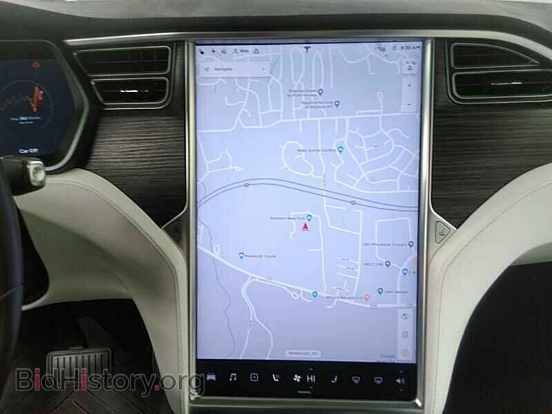 2016 Tesla Model X - VIN: 5YJXCBE2XGF015399 - Photo 4