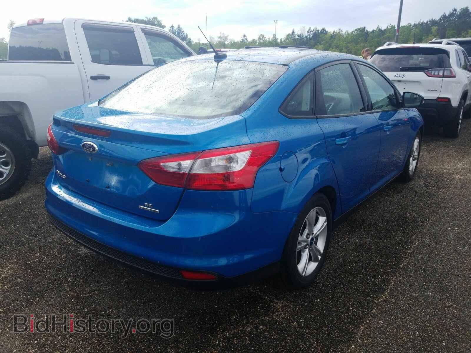 2014 Ford Focus - VIN: 1FADP3F26EL155610 - Фото 2