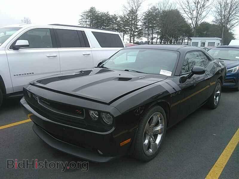 Photo 2C3CDYBT6DH535945 - Dodge Challenger 2013