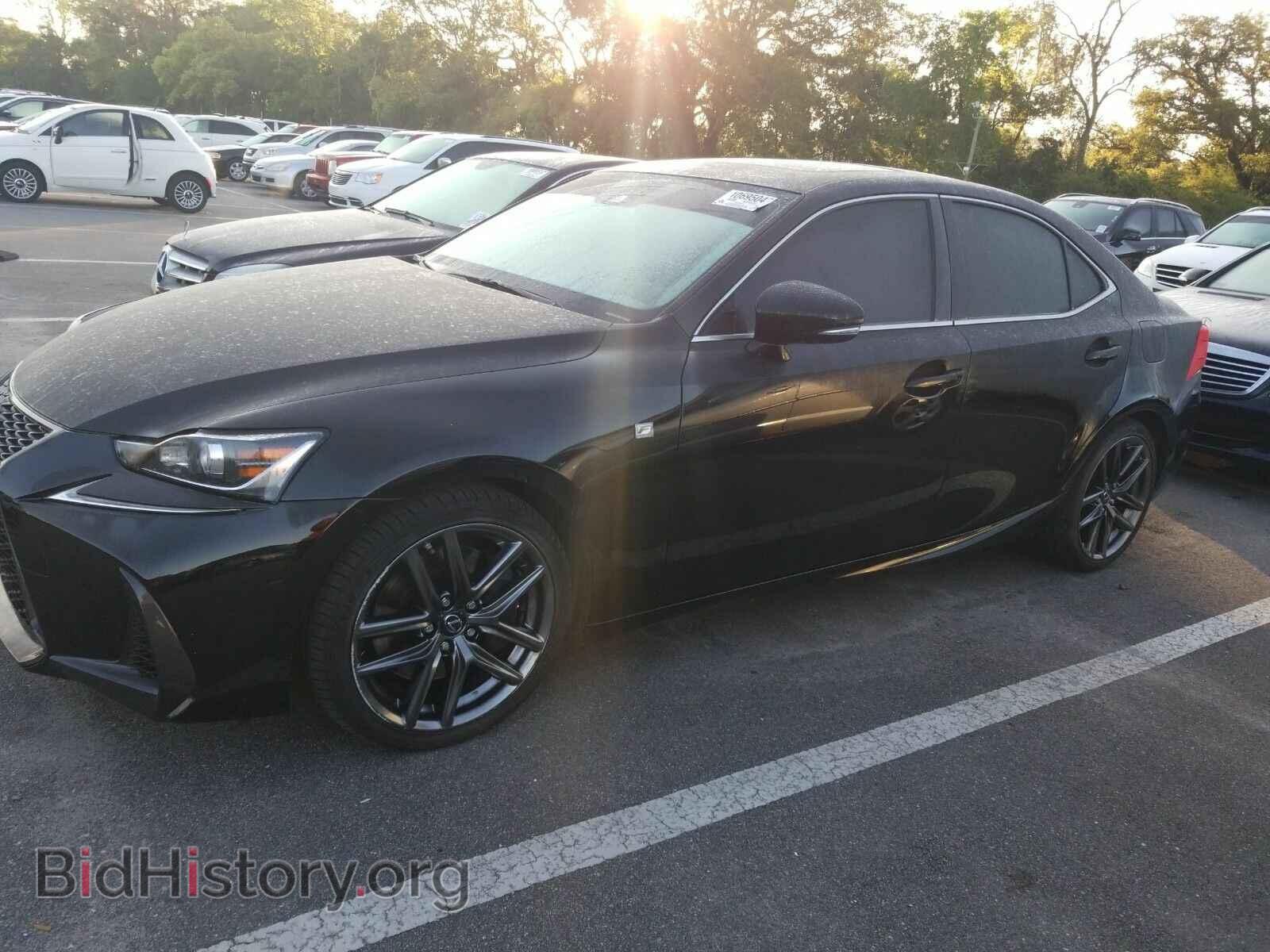 Photo JTHBA1D25J5072130 - Lexus IS 2018