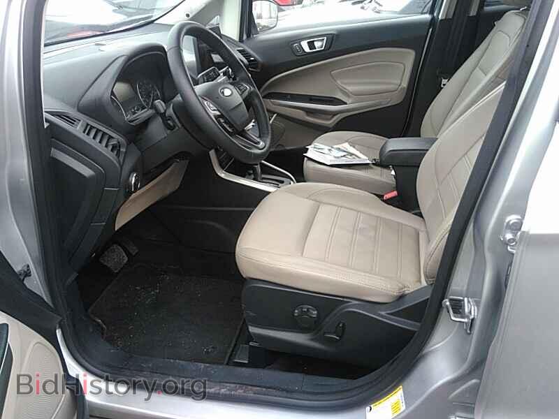 2019 Ford EcoSport - VIN: MAJ6S3KL1KC306810 - Фото 3