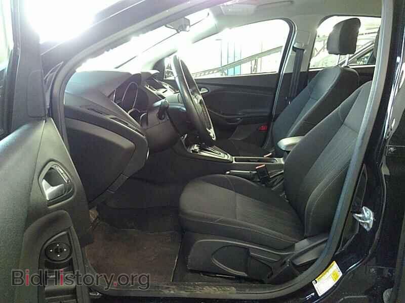 2017 Ford Focus - VIN: 1FADP3F23HL233538 - Фото 3