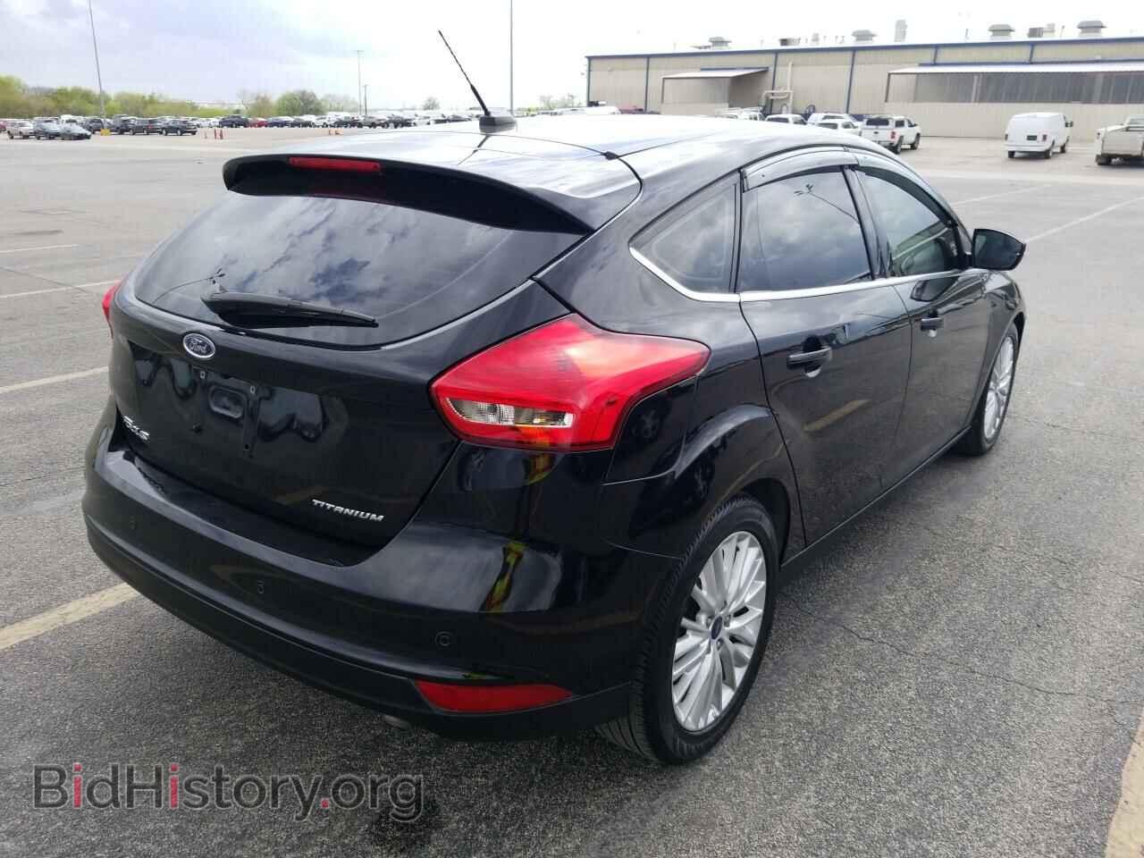 2017 Ford Focus - VIN: 1FADP3N21HL279550 - Фото 2
