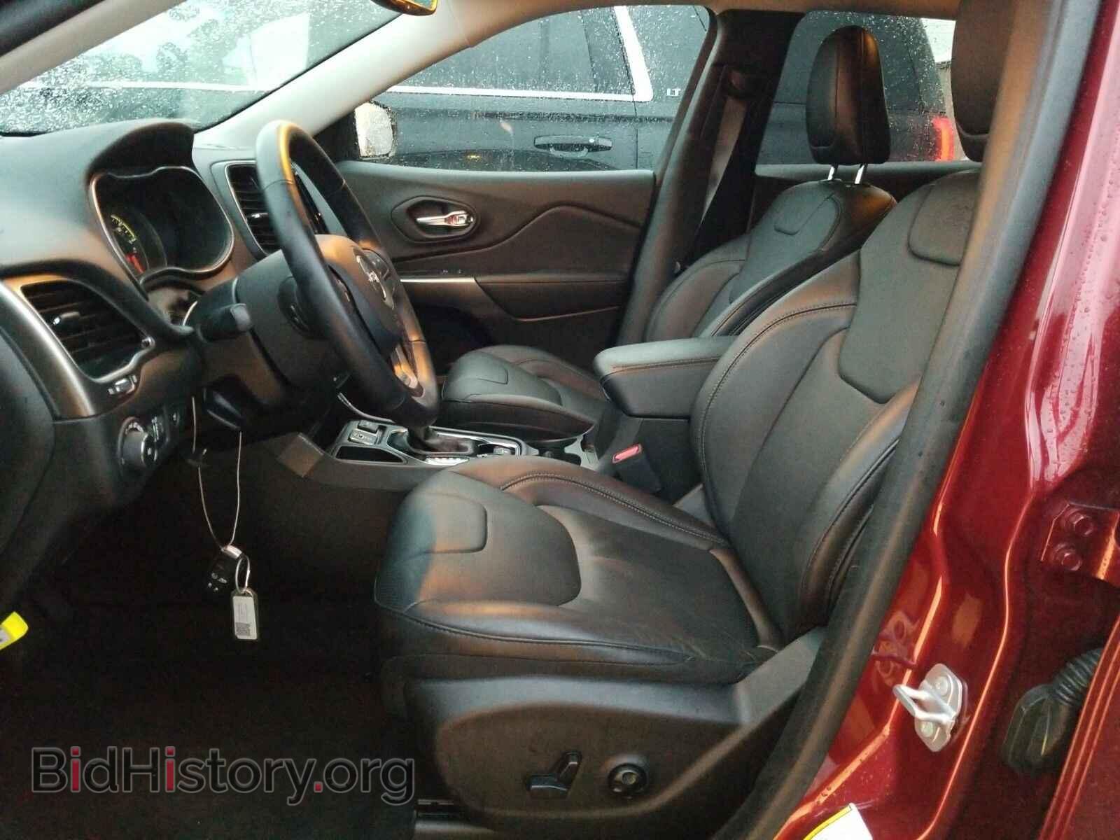 2020 Jeep Cherokee - VIN: 1C4PJLDB3LD504936 - Фото 3