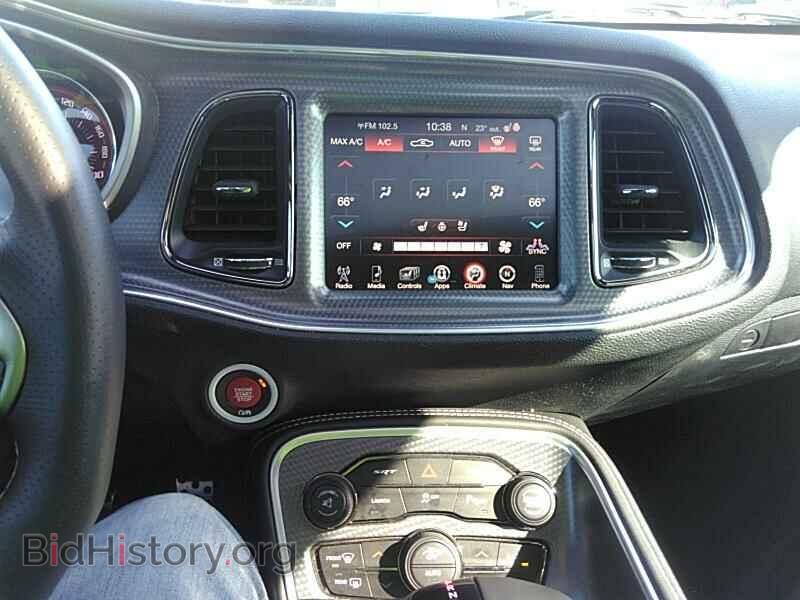 2016 Dodge Challenger - VIN: 2C3CDZC92GH314338 - Photo 4