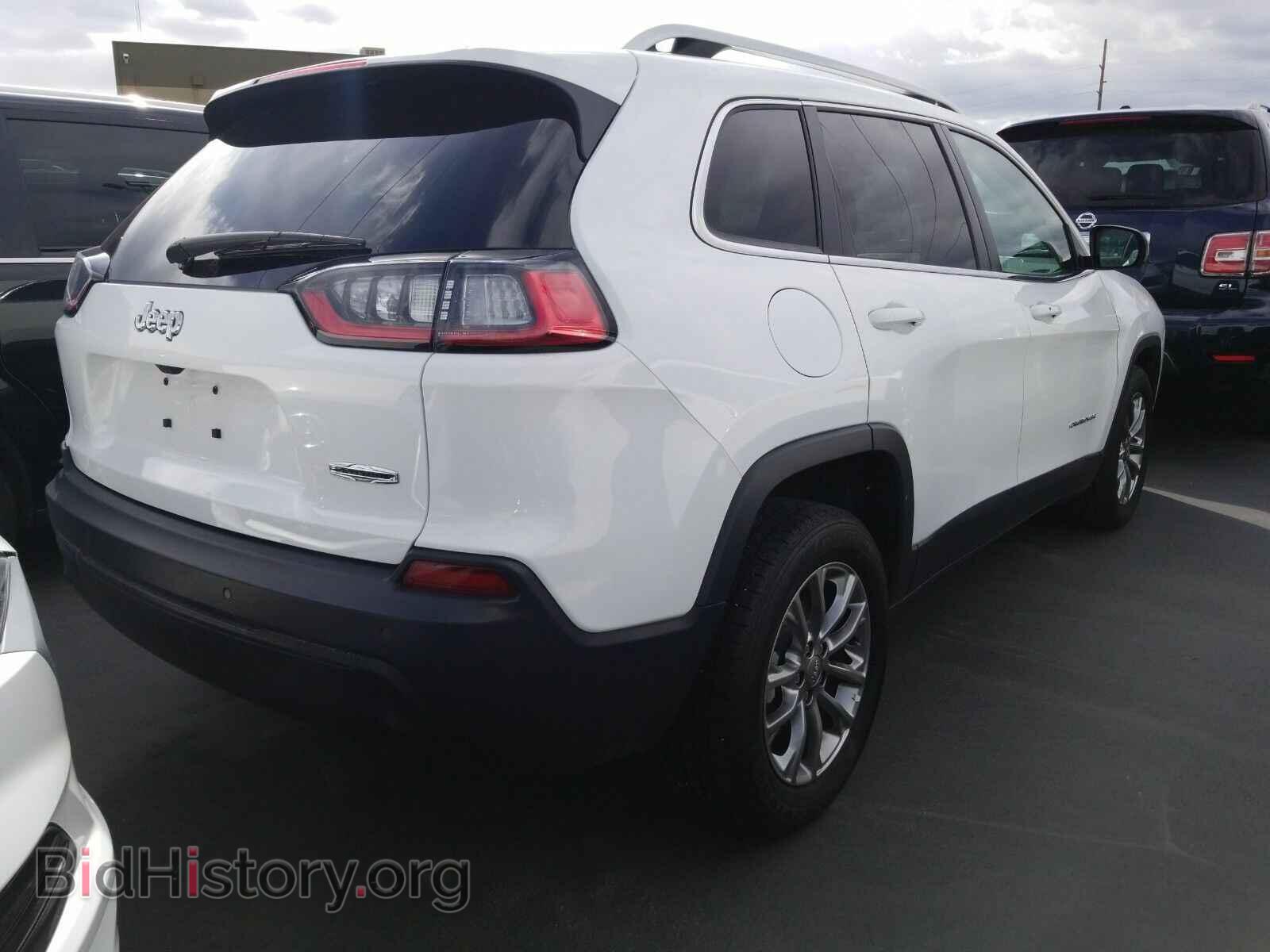2019 Jeep Cherokee - VIN: 1C4PJLLB5KD317472 - Фото 2