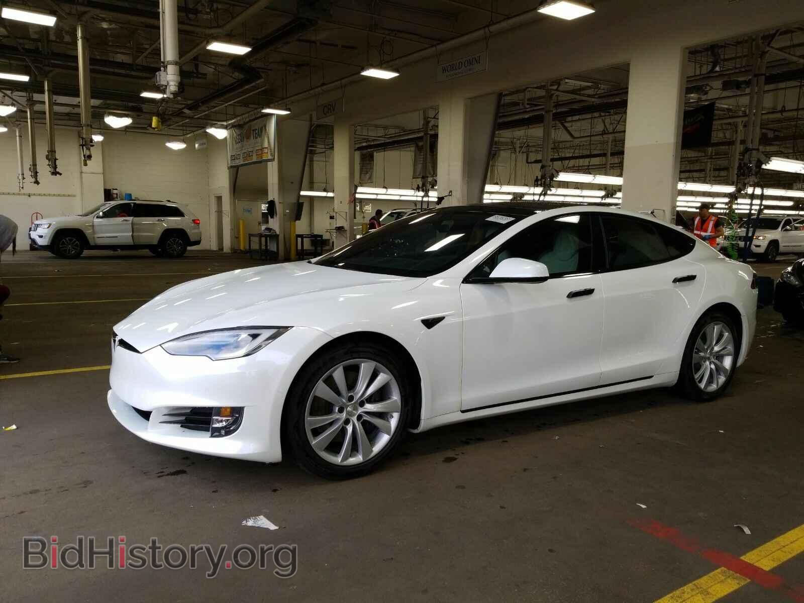 Фотография 5YJSA1E2XHF187167 - Tesla Model S 2017