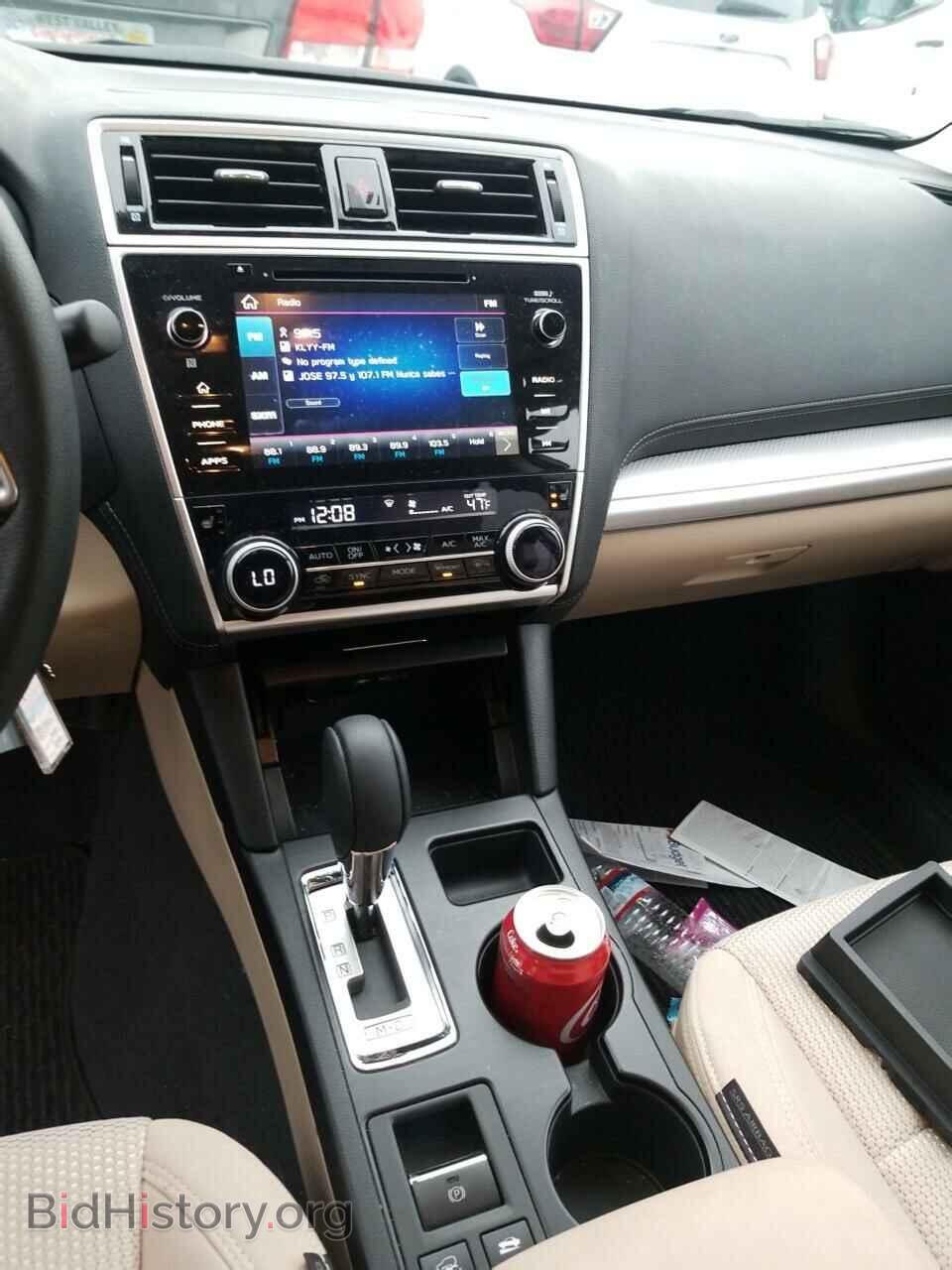 2019 Subaru Outback - VIN: 4S4BSAFC3K3373640 - Фото 4