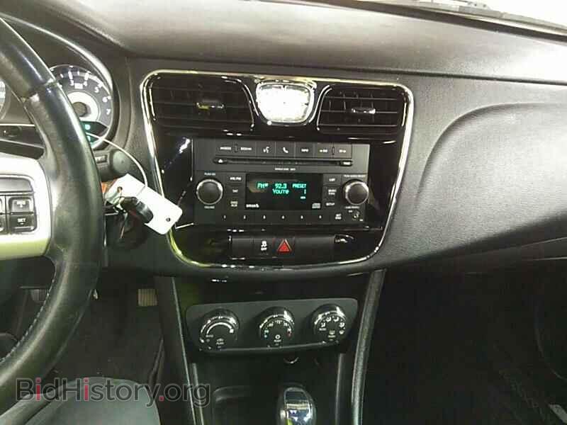 2011 Chrysler 200 - VIN: 1C3BC1FG2BN620028 - Фото 4