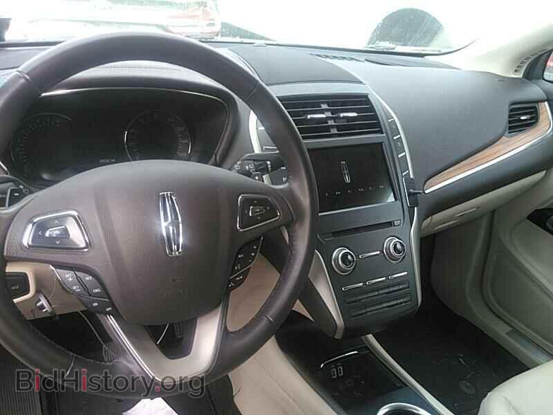 2017 Lincoln MKC - VIN: 5LMCJ2C93HUL54690 - Photo 4