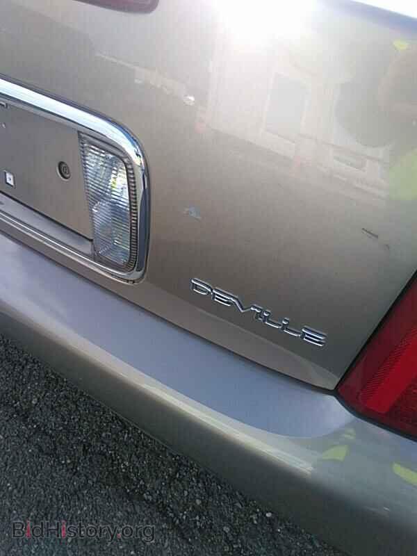 2004 Cadillac DeVille - VIN: 1G6KD54Y84U110175 - Фото 11