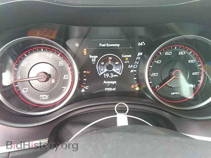 2019 Dodge Charger - VIN: 2C3CDXHG3KH597174 - Фото 5