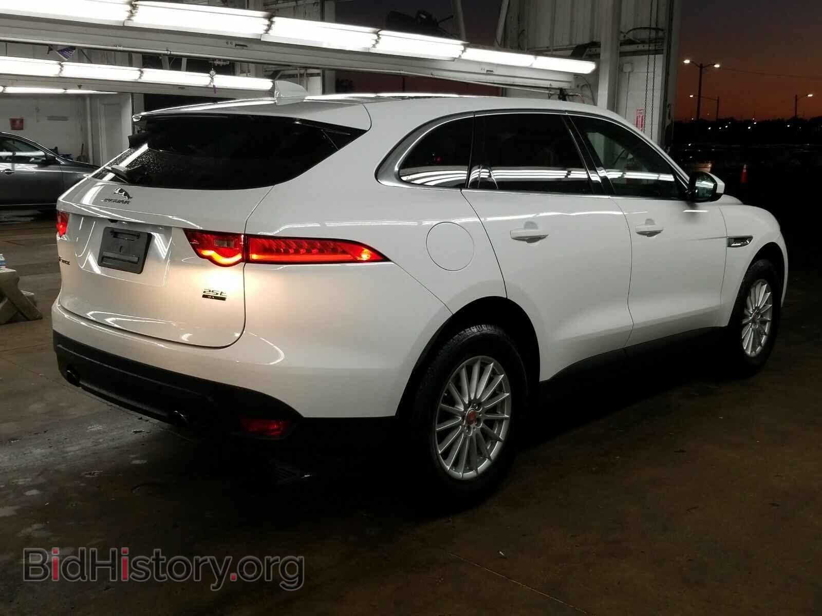 2019 Jaguar F-PACE - VIN: SADCS2FX3KA391637 - Фото 2