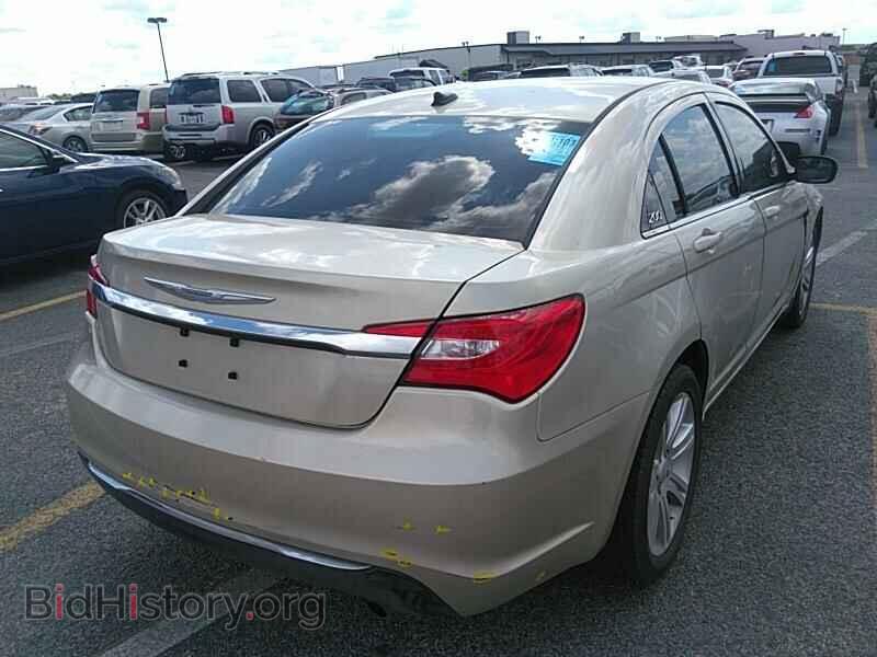 2014 Chrysler 200 - VIN: 1C3CCBBB5EN186289 - Фото 2