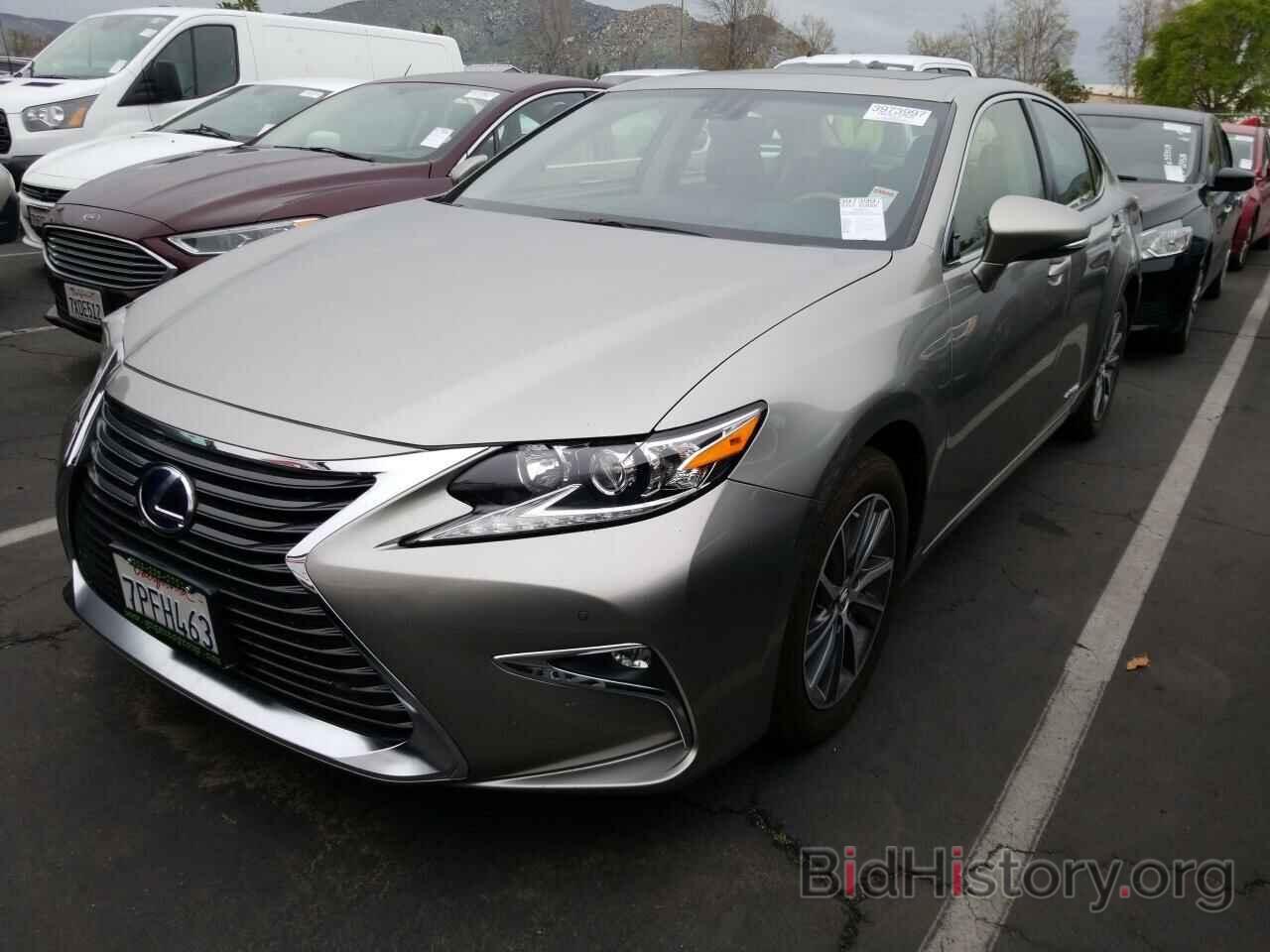 Photo JTHBW1GG0G2104548 - Lexus ES 300h 2016