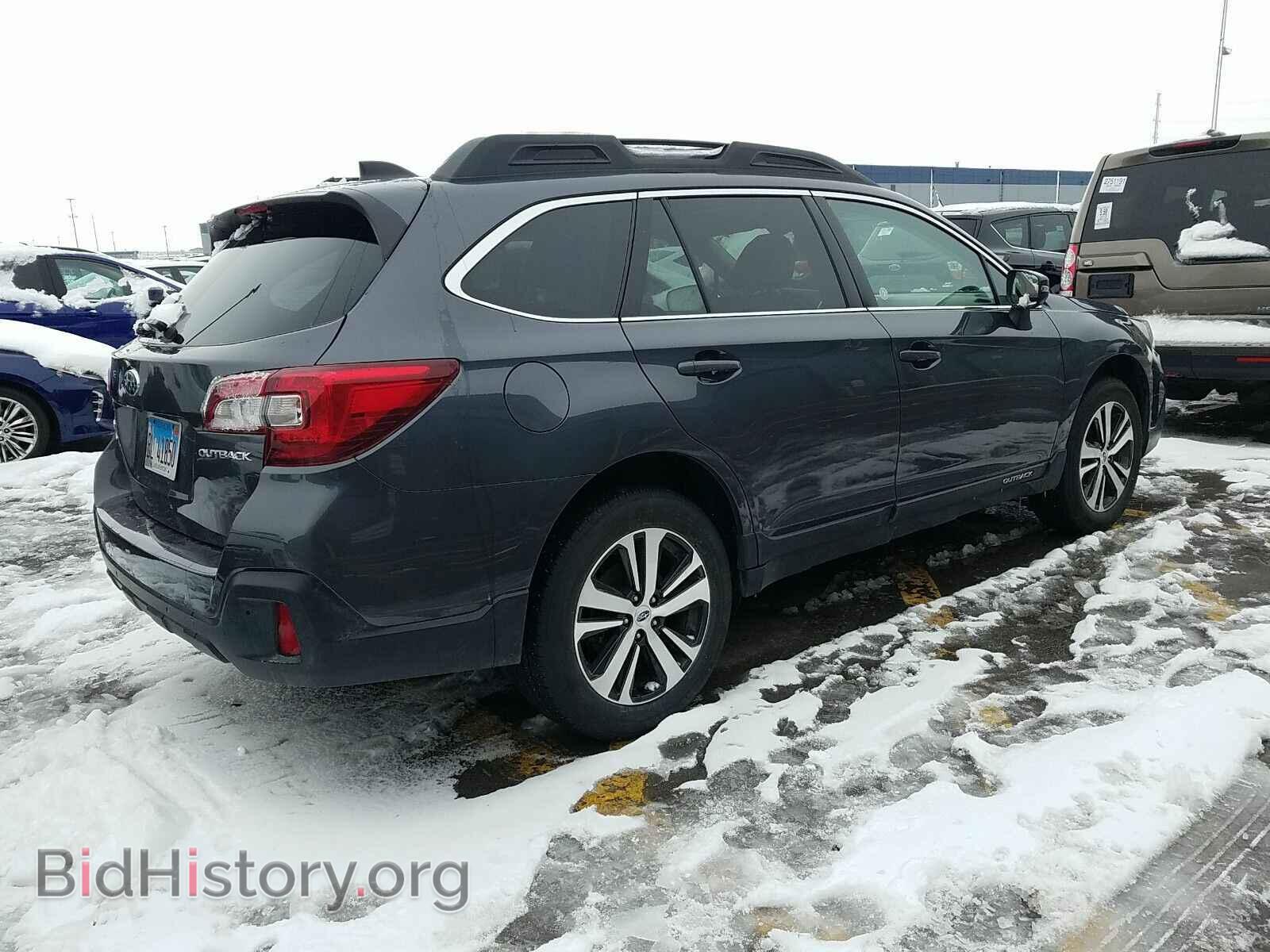 2019 Subaru Outback - VIN: 4S4BSANC2K3378281 - Фото 2