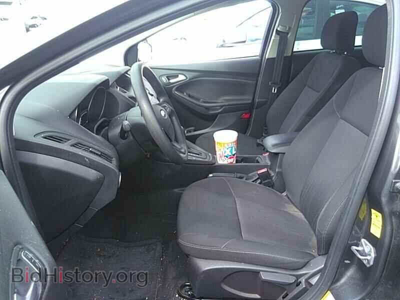 2017 Ford Focus - VIN: 1FADP3K21HL333353 - Фото 3