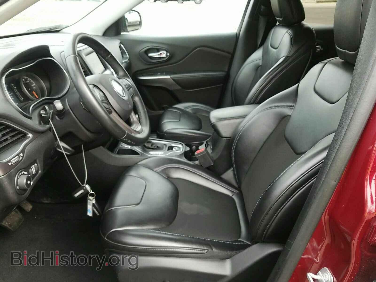 2019 Jeep Cherokee - VIN: 1C4PJLLB4KD316264 - Фото 3