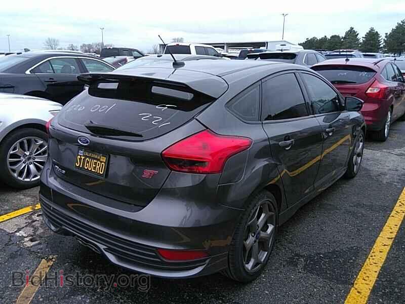 2018 Ford Focus - VIN: 1FADP3L99JL217741 - Photo 2