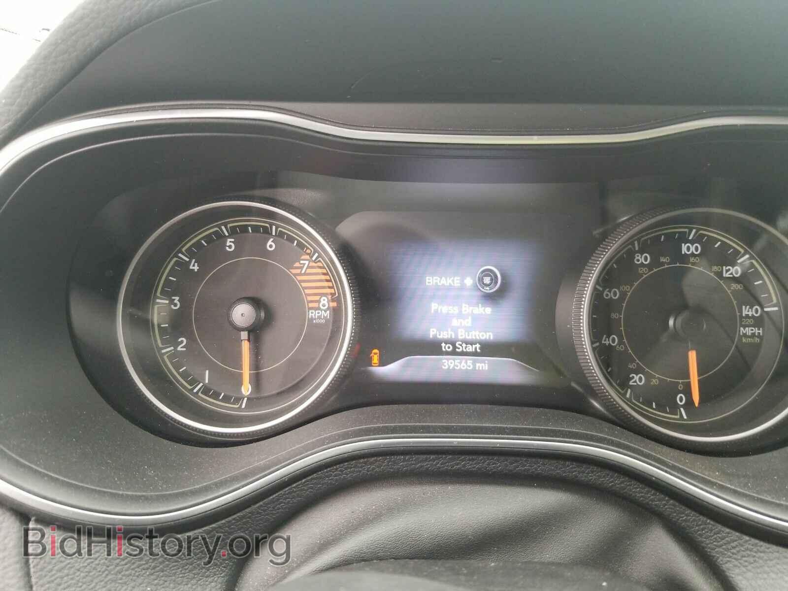 2019 Jeep Cherokee - VIN: 1C4PJMBX2KD359407 - Фото 5