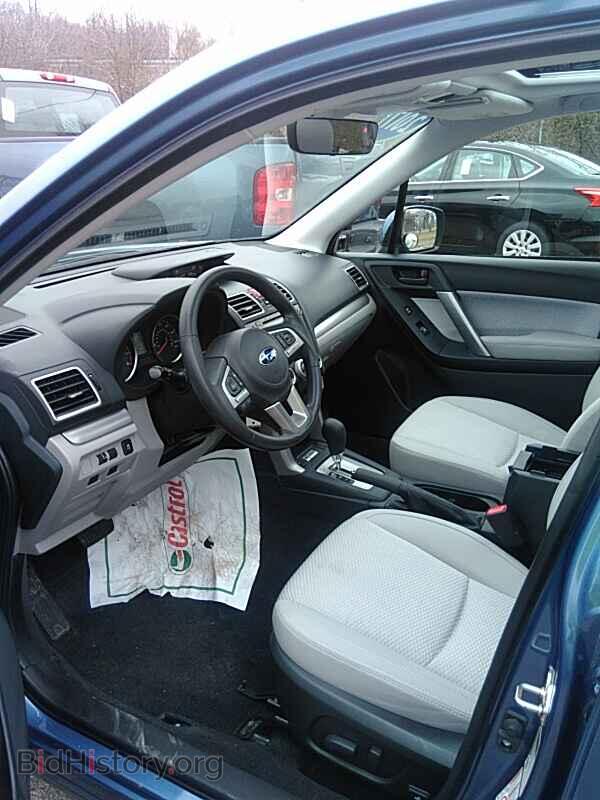 2017 Subaru Forester - VIN: JF2SJAEC8HH452811 - Фото 3