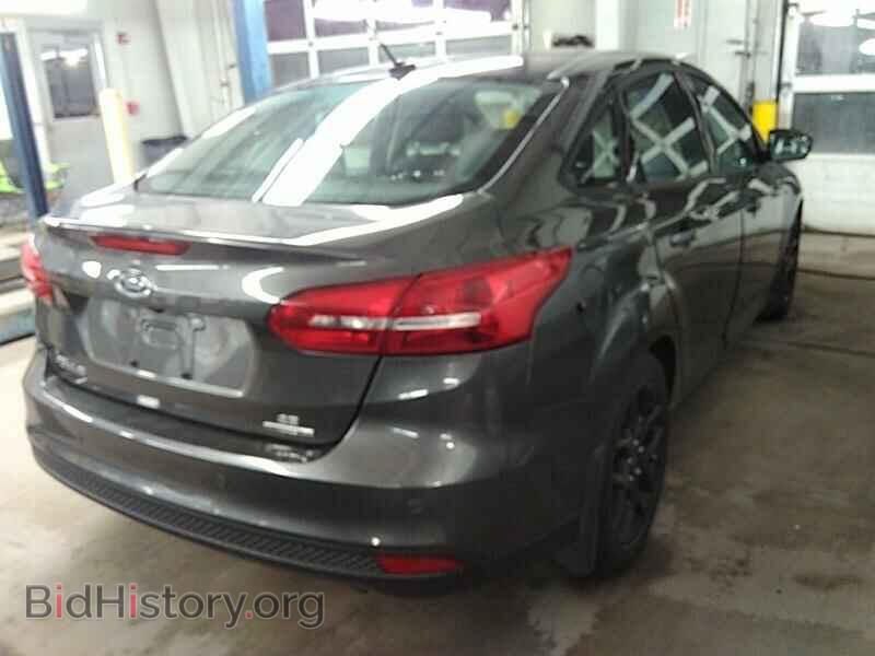 2016 Ford Focus - VIN: 1FADP3F26GL207806 - Photo 2