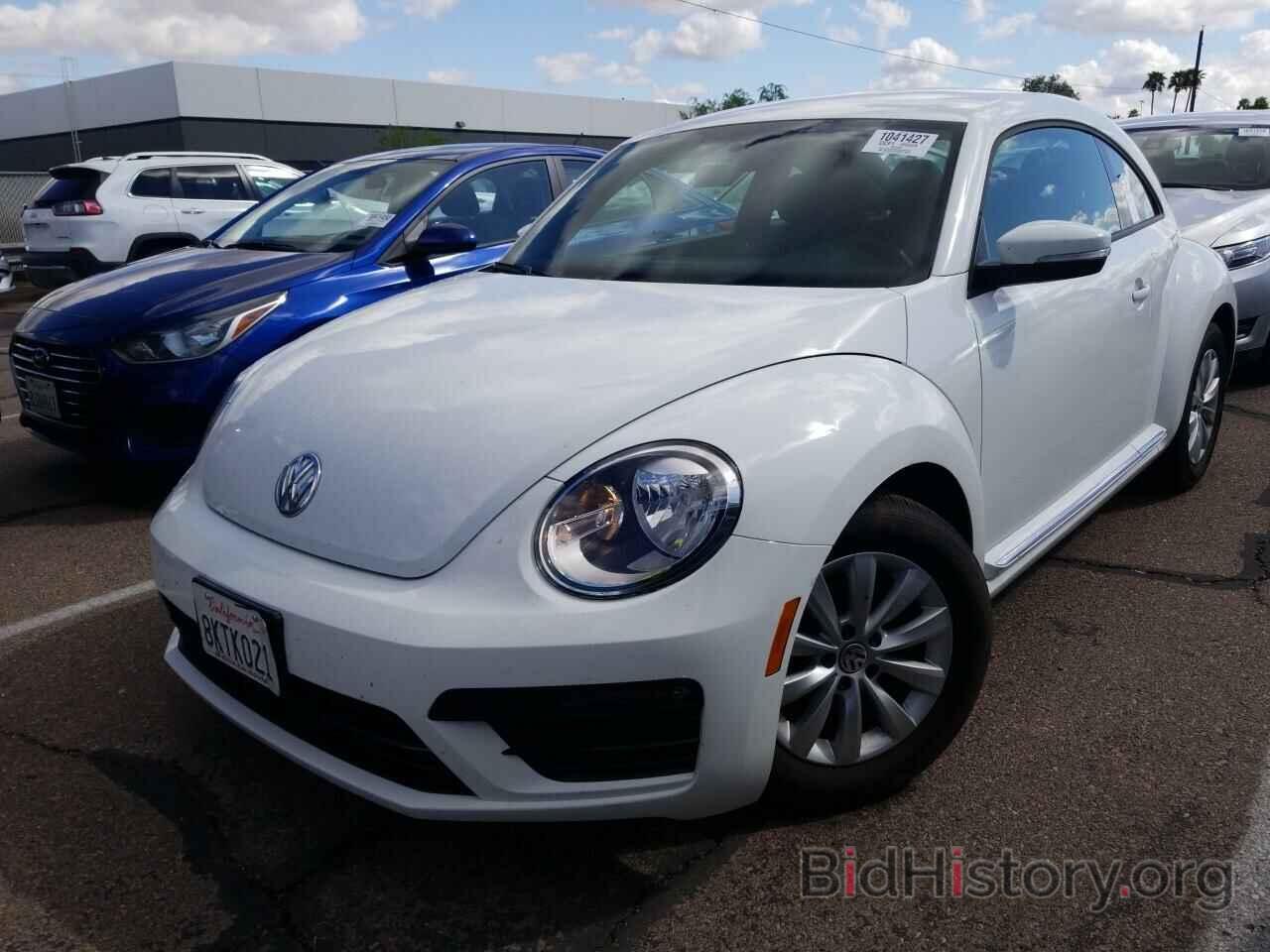 Photo 3VWFD7AT7KM711613 - Volkswagen Beetle 2019